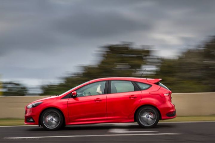 Ford Focus ST in Race Red