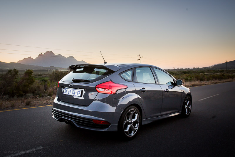 Ford Focus ST Stealth 15